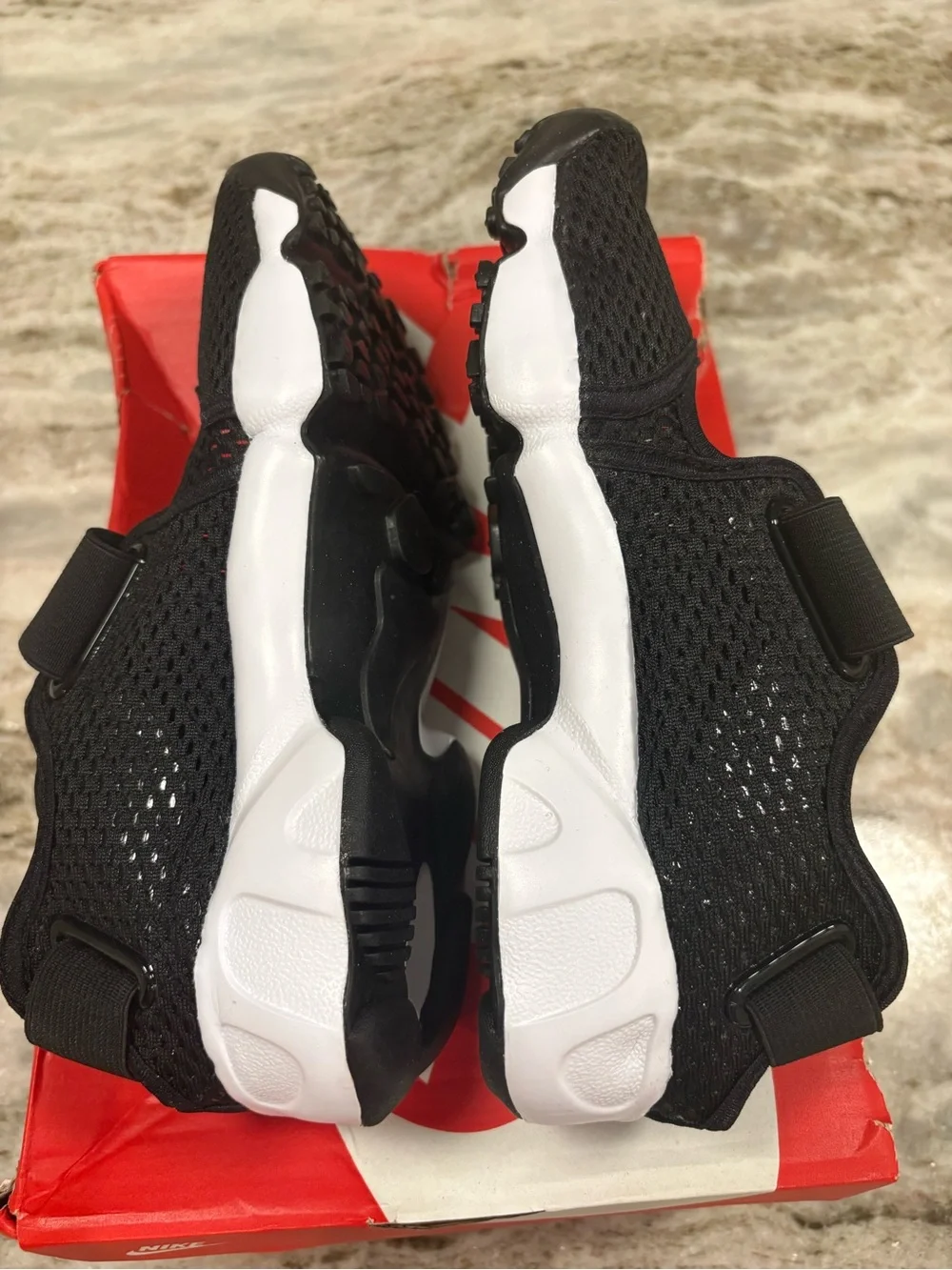 Nike Kids Rift Black/White 6Y 322359 014